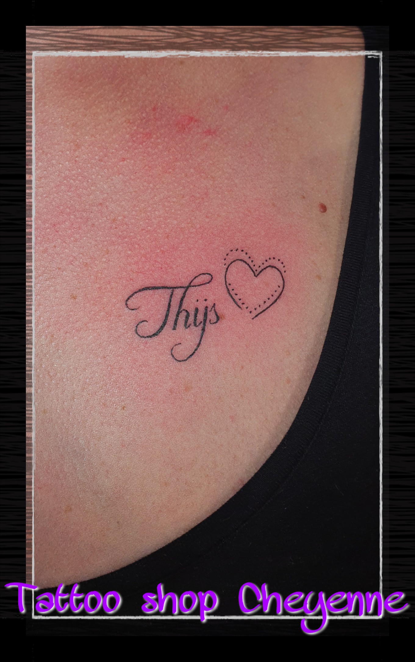 Broer Fluisteren Overwinnen Letters - Tatoeage Piercing Ontwerp Tattoo Shop Cheyenne